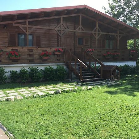 Chalet Dei Parchi Bed and Breakfast Saracinesco Εξωτερικό φωτογραφία
