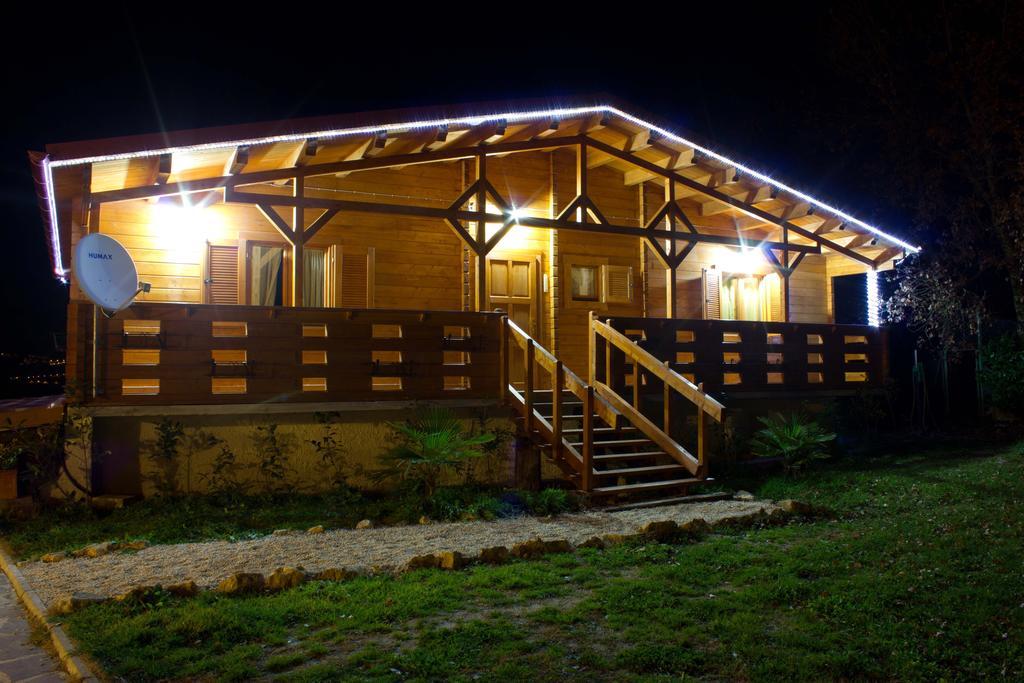 Chalet Dei Parchi Bed and Breakfast Saracinesco Εξωτερικό φωτογραφία